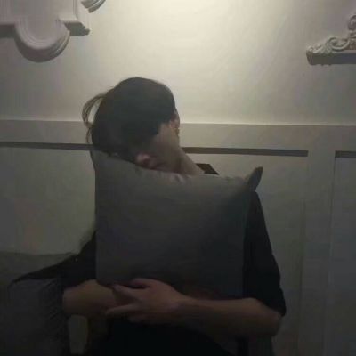 《被玩坏了的严格高冷的老师》动漫 - 综述|